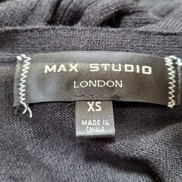 Max Studio Lightweight Bell Sleeve V-neck Sweater XS - Picture 7 of 9